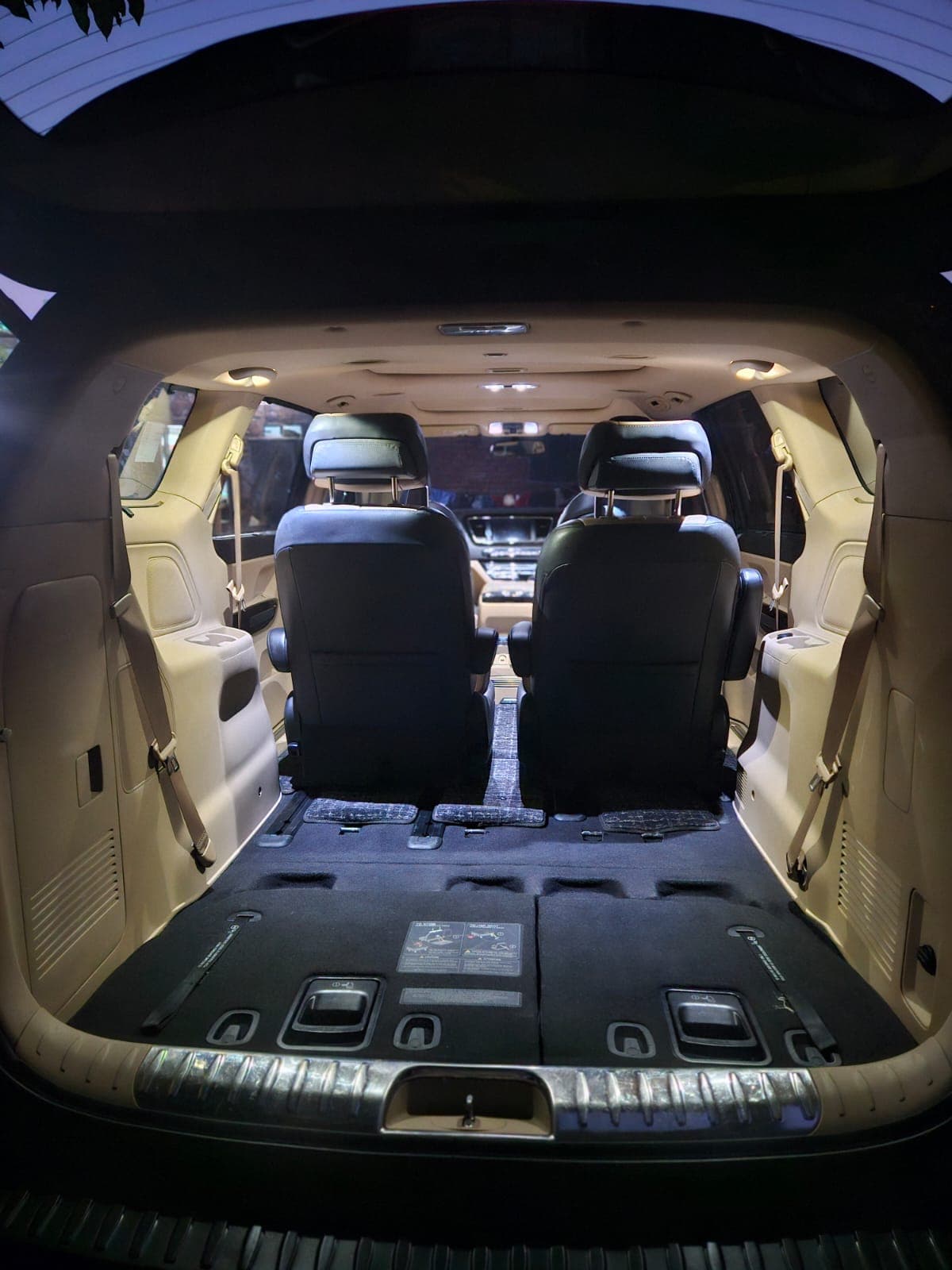 Luxury Vehicle 5